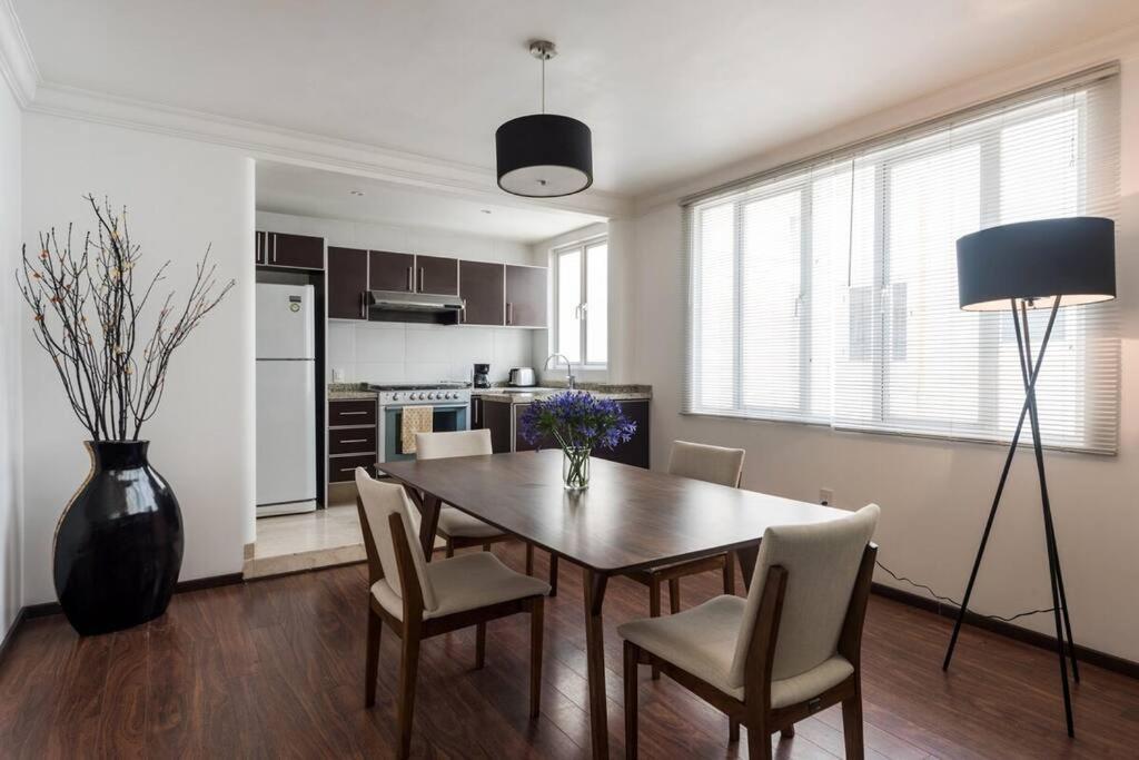 Condesa Residence 7 Stylish 2 Bedroom, 1 Bathroom Residence Accentuating Expansive Interiors Mexico City Exterior photo