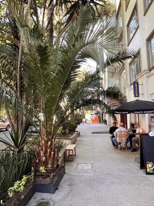 Condesa Residence 7 Stylish 2 Bedroom, 1 Bathroom Residence Accentuating Expansive Interiors Mexico City Exterior photo